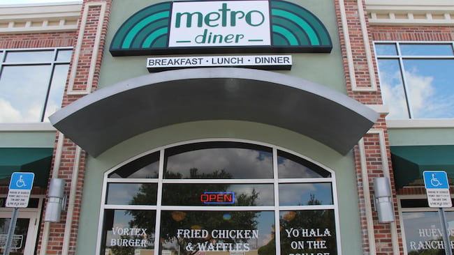 metro diner breakfast hours