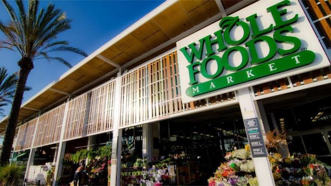 whole foods breakfast hours